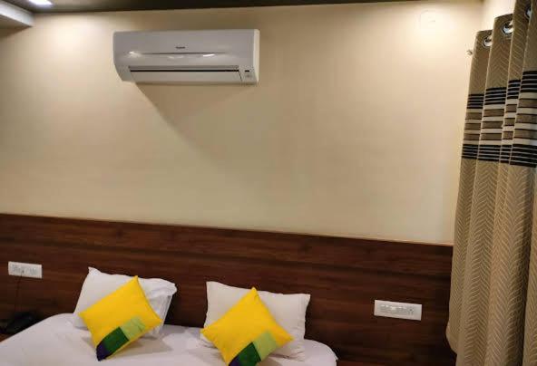 Hotel President House Matheran Exterior foto