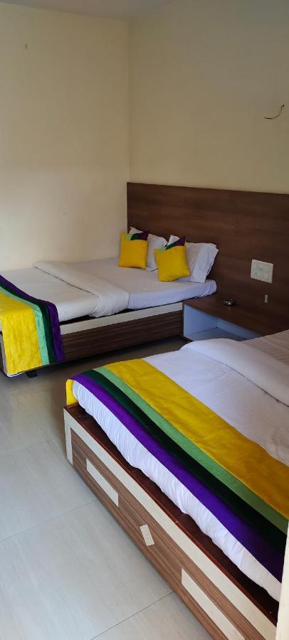 Hotel President House Matheran Quarto foto